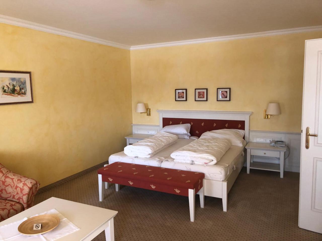 Grimmingblick Hotell Stainach Eksteriør bilde